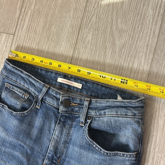Levi’s High Rise Flare Wide Leg Jeans Retro Style size 27 - Picture 5 of 14
